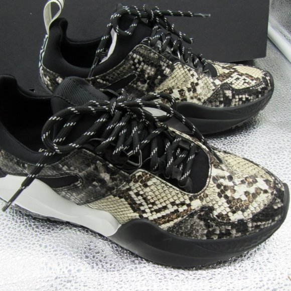 KENNETH COLE WOMEN'S MADDOX JOGGERS SIZE 6. NIB.  BLACK/WHITE - Picture 3 of 10